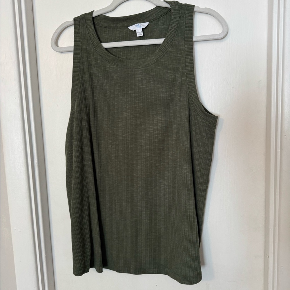 Time and Tru Green Sleeveless Relaxed Tank Top size large